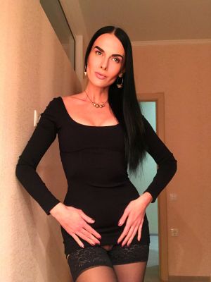 Анжелика , ню-фото взрослой шлюхи